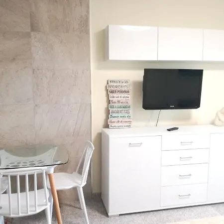 Studio Paseo Las Americas 公寓 *